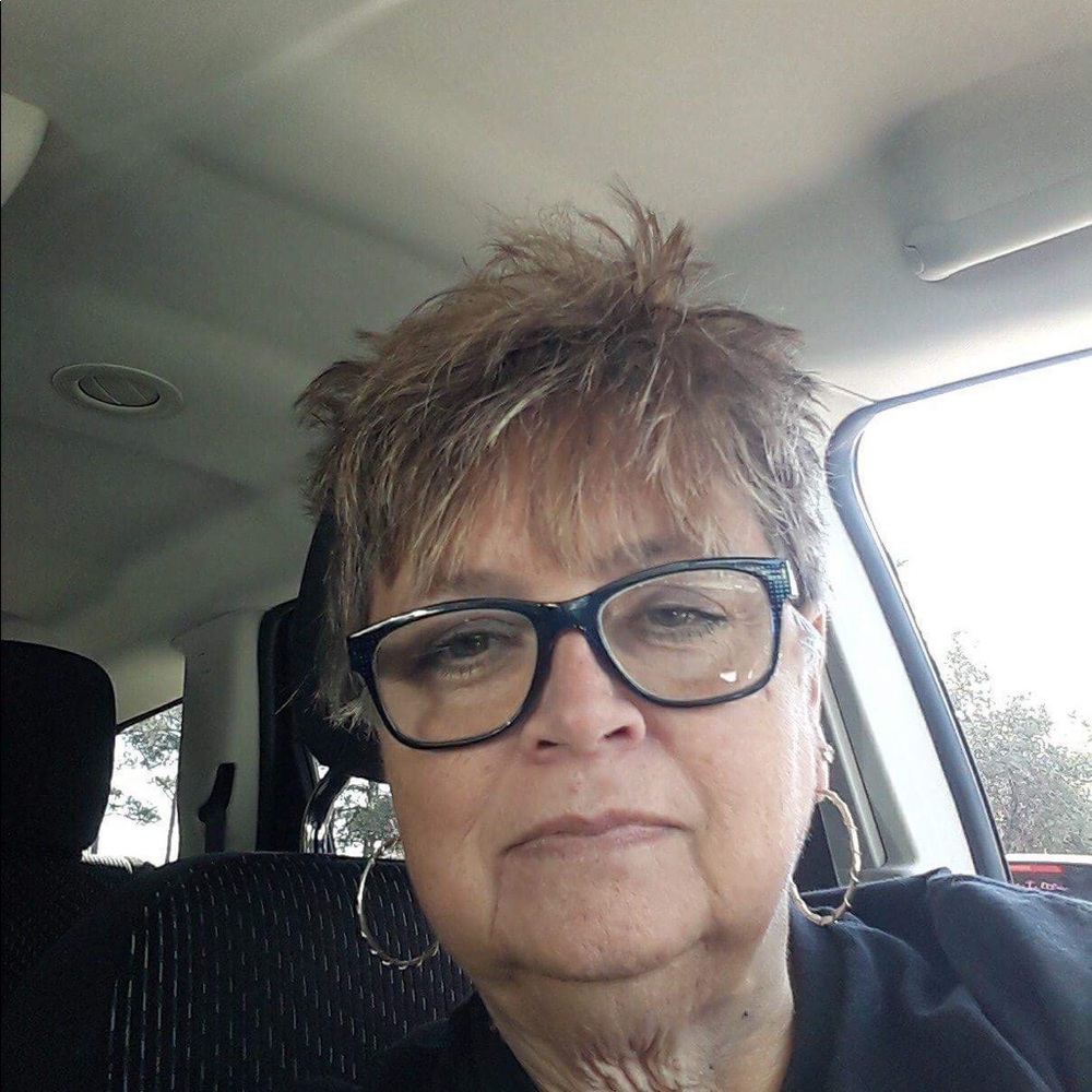 Meet your Posher, Brenda